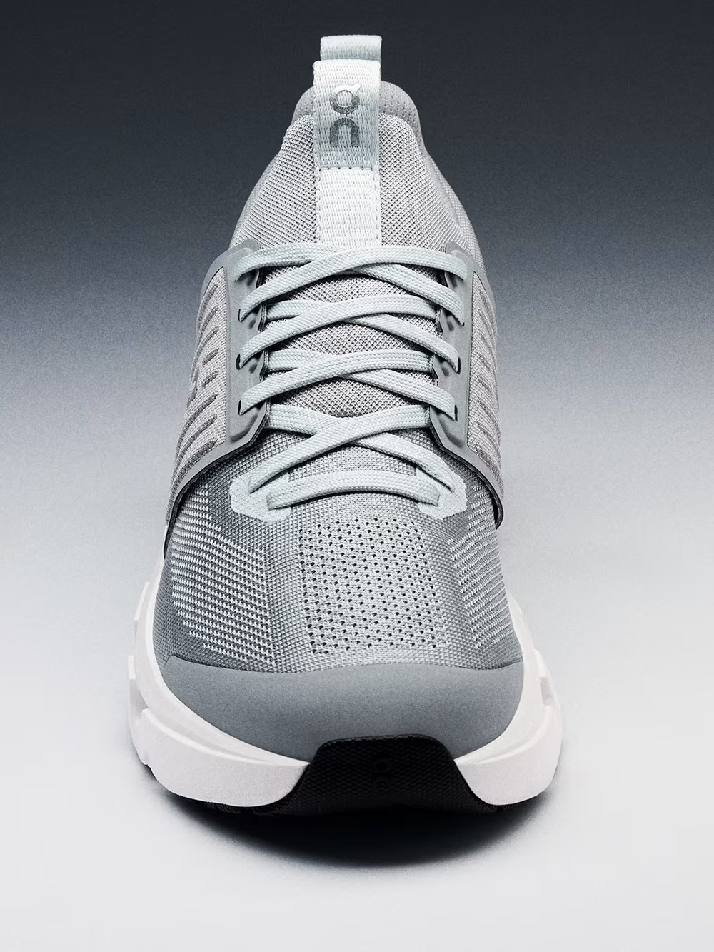 On Running Cloudswift Youth Lightweight Gray Sneakers